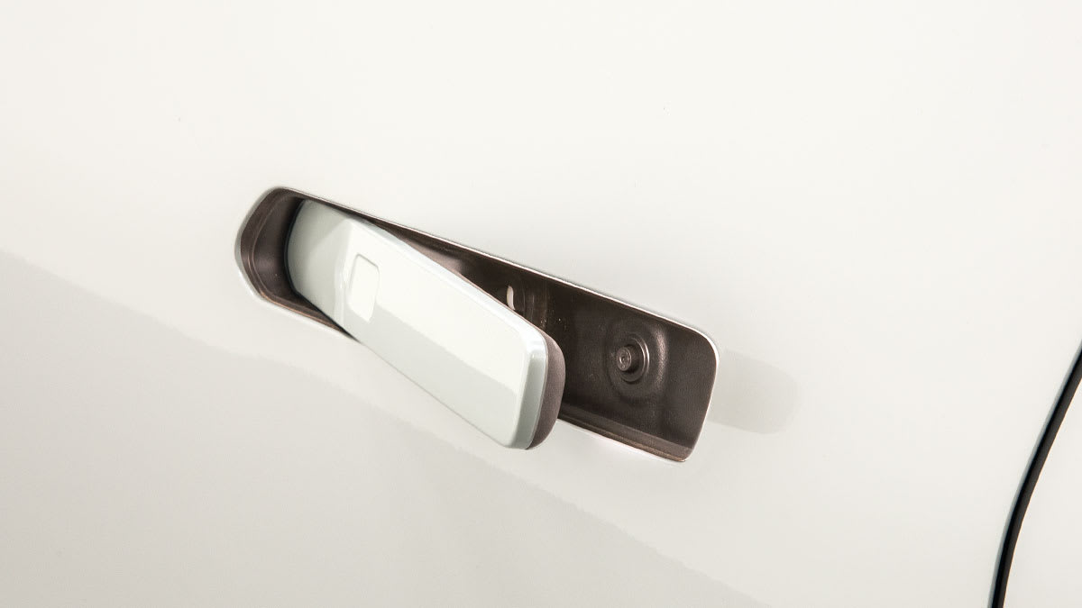 Proposed Law Takes Aim at Unsafe Electronic Car Door Handles